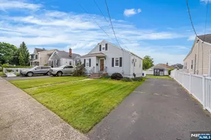 101 Westminster Pl, Saddle Brook Township, NJ 07663 - Photo 3