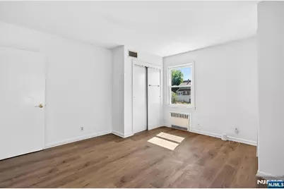 292 Louis Street 1Fl #1FL, Hackensack, NJ 07601 - Photo 15