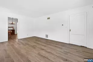 292 Louis Street 1Fl, Hackensack, NJ 07601 - Photo 5