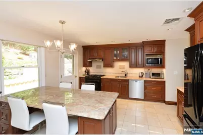 630 Van Emburgh Avenue, Washington Township, NJ 07676 - Photo 11