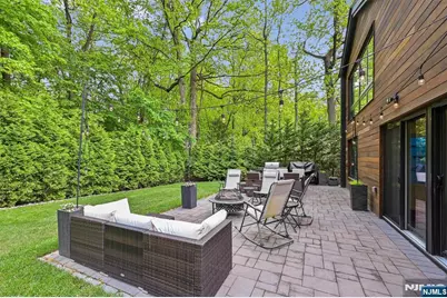 655 Floyd Street, Englewood Cliffs, NJ 07632 - Photo 43