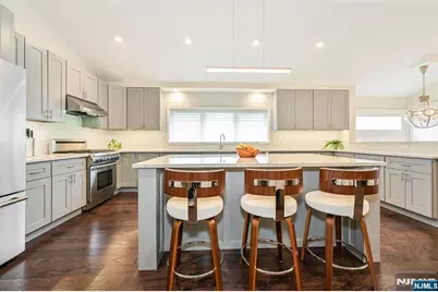 655 Floyd Street, Englewood Cliffs, NJ 07632 - Photo 5