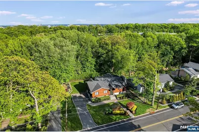 655 Floyd Street, Englewood Cliffs, NJ 07632 - Photo 35