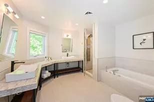 655 Floyd St, Englewood Cliffs, NJ 07632 - Photo 13