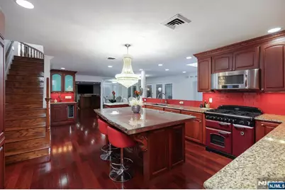 91 Chestnut Ridge Road, Saddle River, NJ 07458 - Photo 15