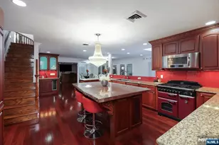 91 Chestnut Ridge Rd, Saddle River, NJ 07458 - Photo 15