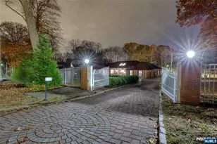 91 Chestnut Ridge Rd, Saddle River, NJ 07458 - Photo 43