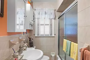 56 Garwood Ct, Garfield, NJ 07026 - Photo 13