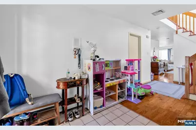 266 Garibaldi Avenue, Lodi, NJ 07644 - Photo 5