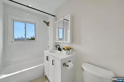 41A Edgewater Place, Edgewater, NJ 07020 - Photo 11
