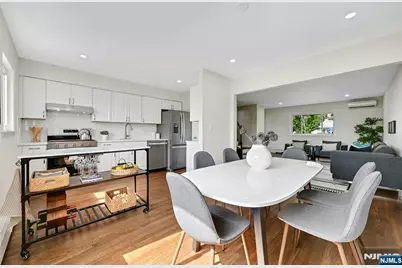 41A Edgewater Place, Edgewater, NJ 07020 - Photo 5