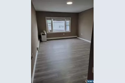 15 Somerset Second Floor #second floor, Garfield, NJ 07026 - Photo 13