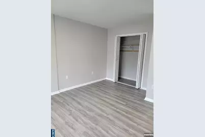 15 Somerset Second Floor #second floor, Garfield, NJ 07026 - Photo 5