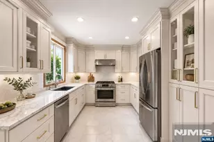 388 Highland Ave, Cliffside Park, NJ 07010 - Photo 45