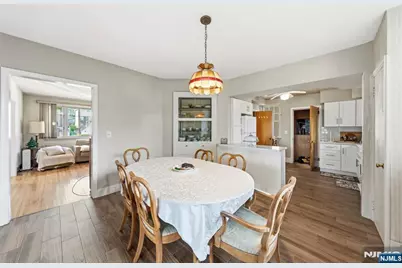 388 Highland Avenue, Cliffside Park, NJ 07010 - Photo 21