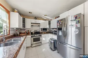 388 Highland Ave, Cliffside Park, NJ 07010 - Photo 45