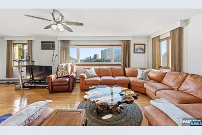 388 Highland Avenue, Cliffside Park, NJ 07010 - Photo 47