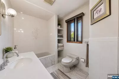 388 Highland Avenue, Cliffside Park, NJ 07010 - Photo 33