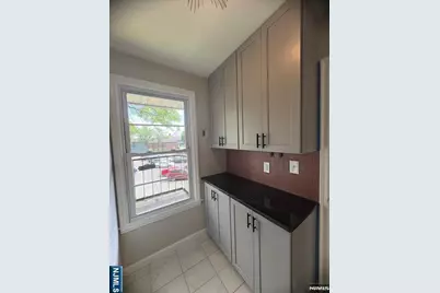 23-16 Howard Avenue D #D, Fair Lawn, NJ 07410 - Photo 3