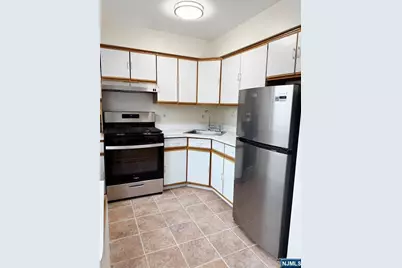 2350 5th Street B1 #B1, Fort Lee, NJ 07024 - Photo 3