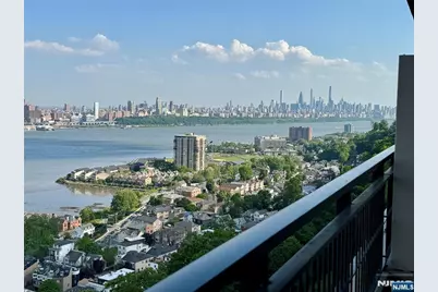 4 Horizon Road 1417 #1417, Fort Lee, NJ 07024 - Photo 1