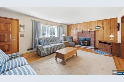 90 McNomee Street, Oakland, NJ 07436 - Photo 5