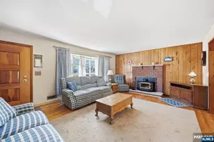 90 McNomee St, Oakland, NJ 07436 - Photo 5
