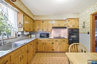 90 McNomee St, Oakland, NJ 07436 - Photo 13