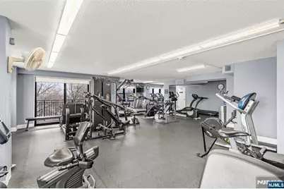7855 Boulevard East 19L #19L, North Bergen, NJ 07047 - Photo 21
