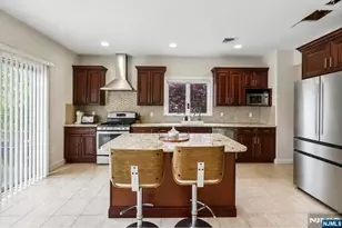 330 New York Ave B, Fort Lee, NJ 07024 - Photo 21
