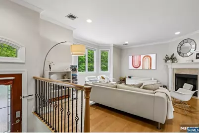 330 New York Avenue B #B, Fort Lee, NJ 07024 - Photo 7