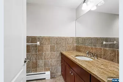 330 New York Avenue B #B, Fort Lee, NJ 07024 - Photo 33