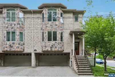 330 New York Avenue B #B, Fort Lee, NJ 07024 - Photo 3