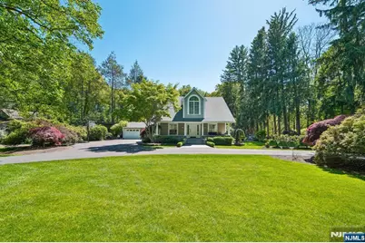 42 Hillside Avenue, Upper Saddle River, NJ 07458 - Photo 1