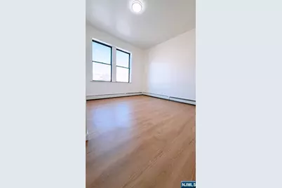 2700 John F Kennedy Boulevard 302 #302, Jersey City, NJ 07306 - Photo 3