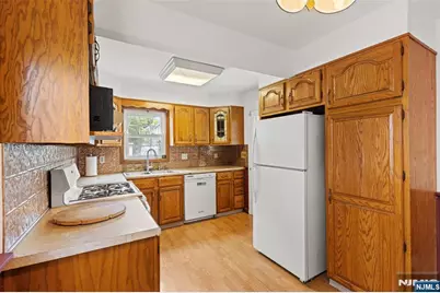 8 Huntting Drive, Dumont, NJ 07628 - Photo 13