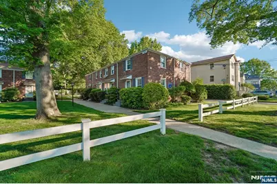 230 Lafayette Place 4D #4D, Englewood, NJ 07631 - Photo 3