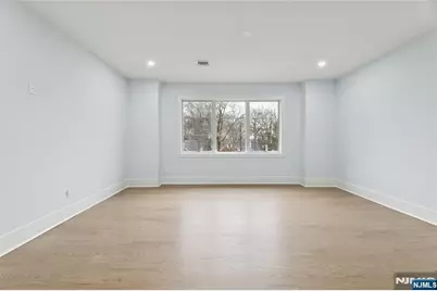 311 Farview Avenue, Paramus, NJ 07652 - Photo 37