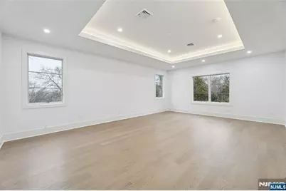 311 Farview Avenue, Paramus, NJ 07652 - Photo 23