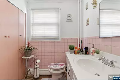 144-146 Pearsall, Jersey City, NJ 07305 - Photo 17