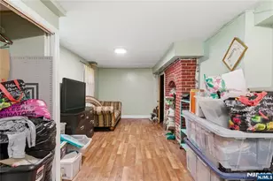 144-146 Pearsall, Jersey City, NJ 07305 - Photo 25