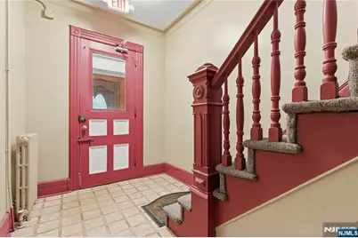 144-146 Pearsall, Jersey City, NJ 07305 - Photo 5