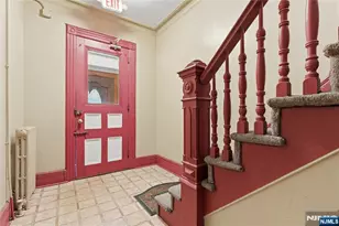 144-146 Pearsall, Jersey City, NJ 07305 - Photo 5