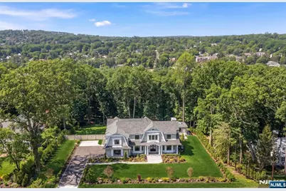396 Knollwood Road, Ridgewood, NJ 07450 - Photo 5
