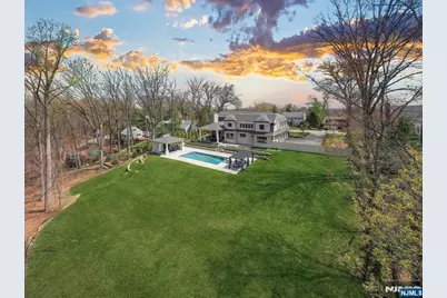 396 Knollwood Road, Ridgewood, NJ 07450 - Photo 5