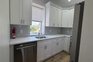 49 Summit Ave 2, Lyndhurst Township, NJ 07071 - Photo 25