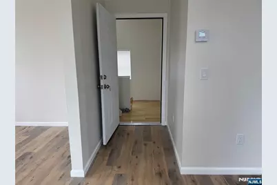 49 Summit Avenue 2 #2, Lyndhurst Township, NJ 07071 - Photo 21