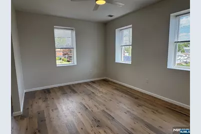 49 Summit Avenue 2 #2, Lyndhurst Township, NJ 07071 - Photo 13