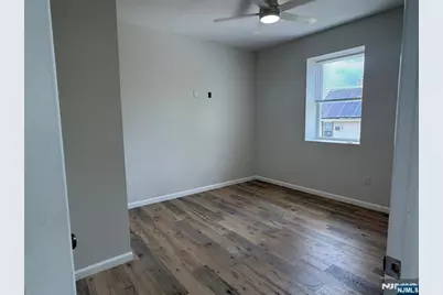49 Summit Avenue 2 #2, Lyndhurst Township, NJ 07071 - Photo 15