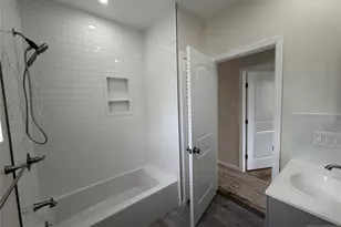 49 Summit Ave 2, Lyndhurst Township, NJ 07071 - Photo 11